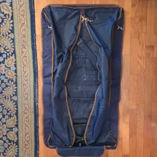 Valigia porta abiti Q8 blu e marrone