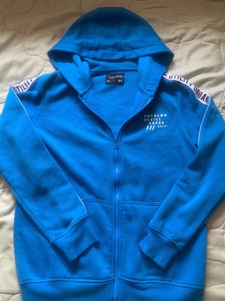 Sudadera para niños de 12-13 nueva accepto ofertas