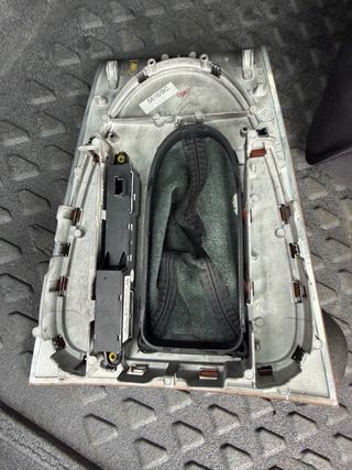 Consola Mercedes E W211