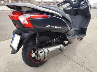 Kymco SuperDink 125cc Negra/Gris