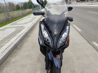 Kymco SuperDink 125cc Negra/Gris