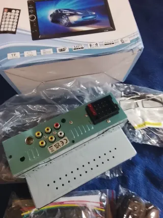 Radio Coche 60WX4 Modelo 7018B