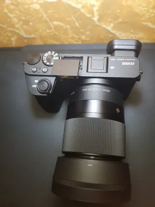 Cámara Sony Mirrorless + Accesorios