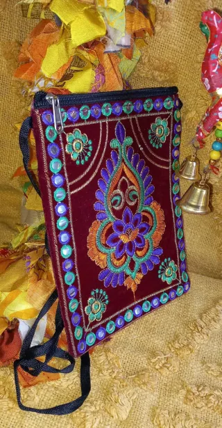 Bolsos a elegir Clutch Terciopelo Artesanales