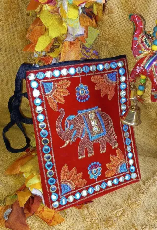 Bolsos a elegir Clutch Terciopelo Artesanales