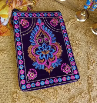 Bolsos a elegir Clutch Terciopelo Artesanales