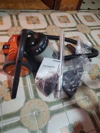 Aspiradora Polti Naranja