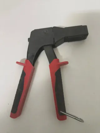Pinza Hilti