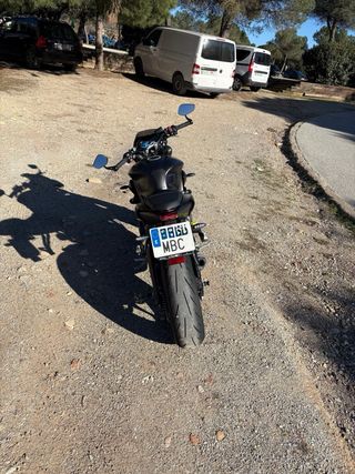 Triumph Street Triple 765R 2022 Negra