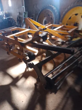 Cultivador 3 filas con rulo