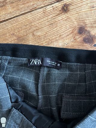 Pantalón ZARA cuadros gris Talla S