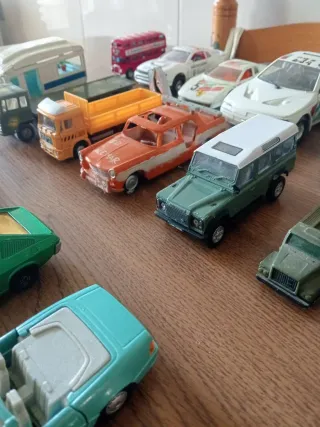 Lote coches de juguete varias escalas