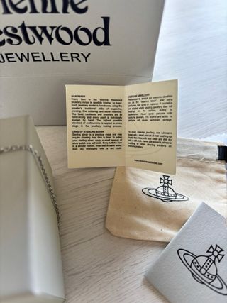 Collar y Pendientes Vivienne Westwood