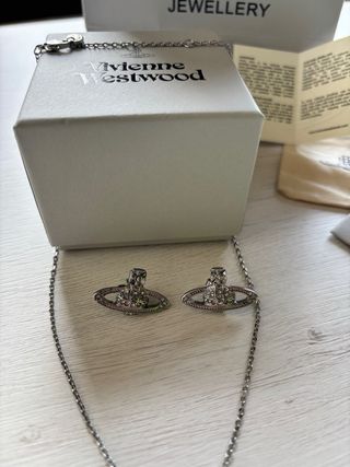 Collar y Pendientes Vivienne Westwood
