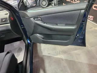 Toyota Corolla 1.6 gasolina,76.000k,unico dueño.