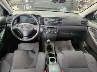 Toyota Corolla 1.6 gasolina,76.000k,unico dueño.