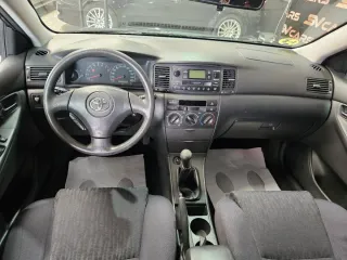 Toyota Corolla 1.6 gasolina,76.000k,unico dueño.