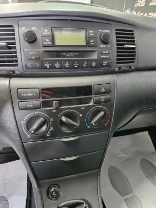 Toyota Corolla 1.6 gasolina,76.000k,unico dueño.