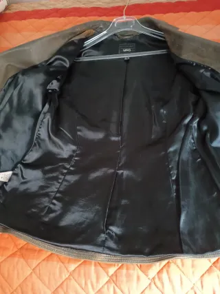 Chaqueta de piel Mango efecto envejecido.