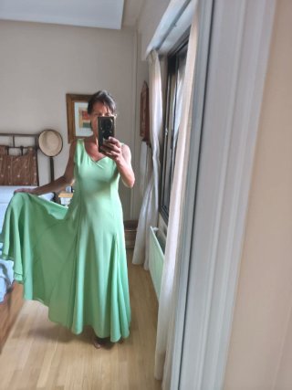 Vestido Flamenco Verde con 6 Godets