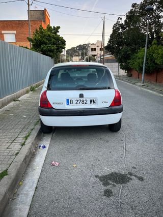 Renault Clio 2000 G/E7J C6