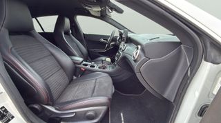 Mercedes-Benz CLA Shooting Brake 180 90 kW (122 CV)