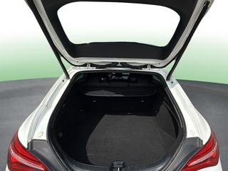 Mercedes-Benz CLA Shooting Brake 180 90 kW (122 CV)