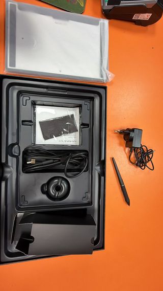 Tableta Gráfica Huion Kamvas Pro 13 + Lápiz