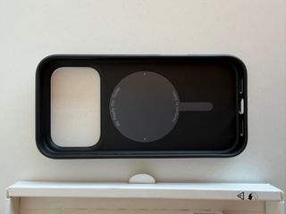 Funda Belkin SheerForce iPhone 17 Pro Negra