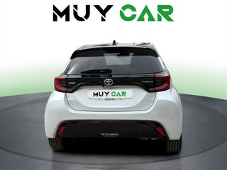 Toyota Yaris 120H Style 85 kW (116 CV)