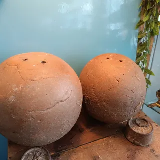 Sfere di terracotta artigianali