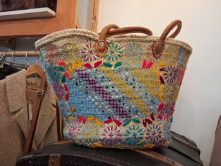 Capazo playa/viaje bordado asa piel