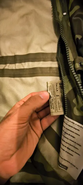 Traje de intemperie camuflaje boscoso