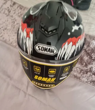 Casco de moto Venom