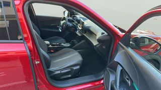 Peugeot 2008 PureTech 130 S&S Allure Pack EAT8 96 kW (130 CV)