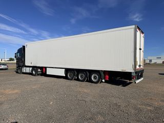 Renault T high480 + semirremolque multitemperatura