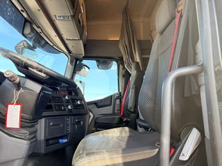 Renault T high480 + semirremolque multitemperatura