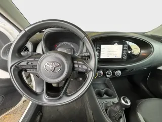 TOYOTA AYGO X DESDE 236€/MES ¡SIN PAGAR ENTRADA!