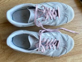 Adidas Gazelle rosa palo Talla 35