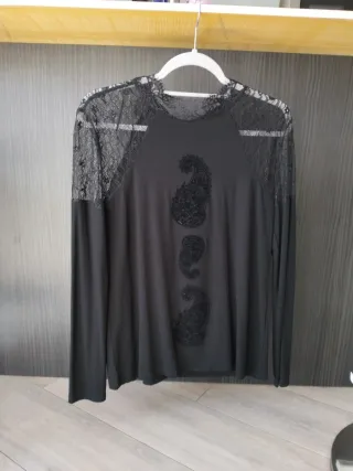 Camiseta Desigual Negra Encaje