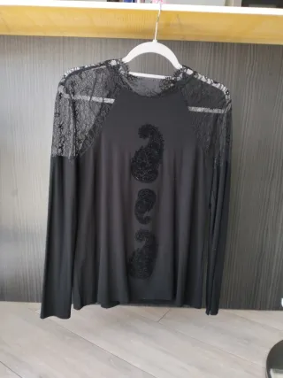 Camiseta Desigual Negra Encaje