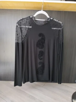 Camiseta Desigual Negra Encaje