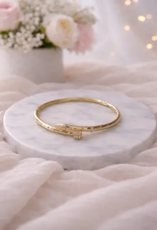 Pulsera clavo Cartier inspiración oro