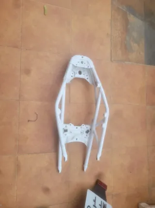 Subchasis KTM Duke 390 Blanco