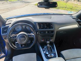 Audi SQ5 2015