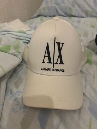 Pack Gorras Armani Exchange AX Negras y Blancas