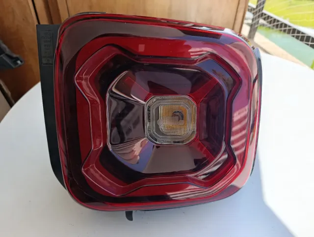 Piloto Trasero LED Jeep Renegade Original