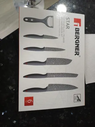 Set 5 Cuchillos + Pelador Bergner STAR