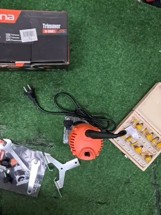 2 Fresatrici + set frese