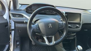 Peugeot 208 PureTech 110 S&S Tech Edition 81 kW (110 CV)